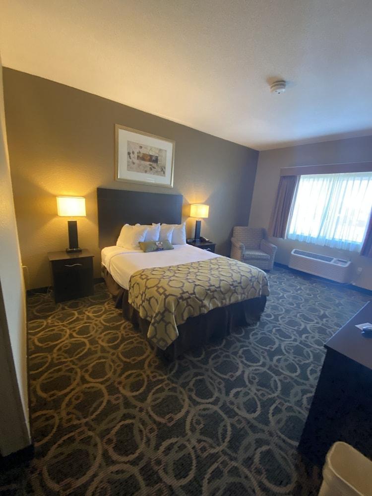 Отель Baymont By Wyndham Casper East Evansville Экстерьер фото