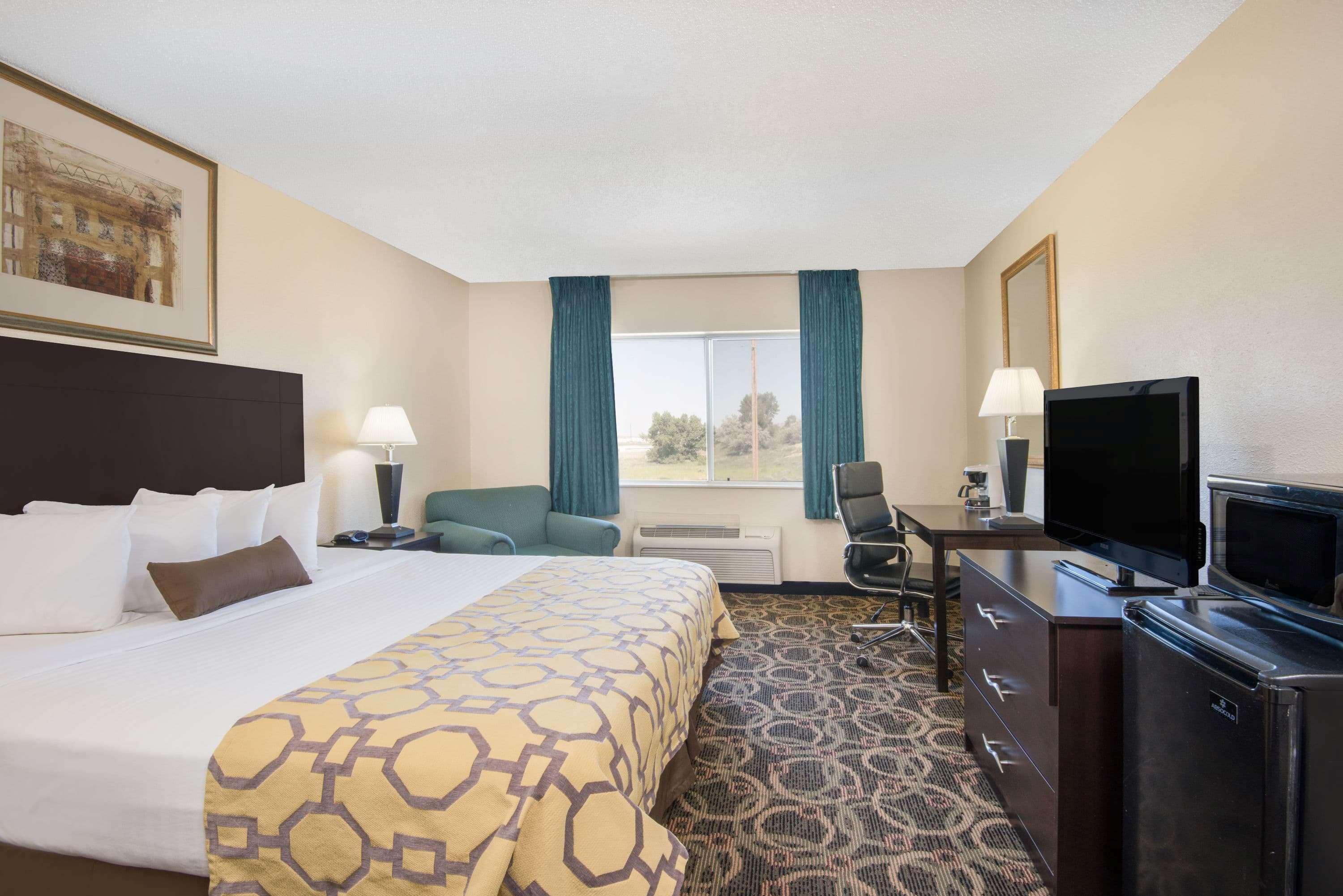 Отель Baymont By Wyndham Casper East Evansville Экстерьер фото